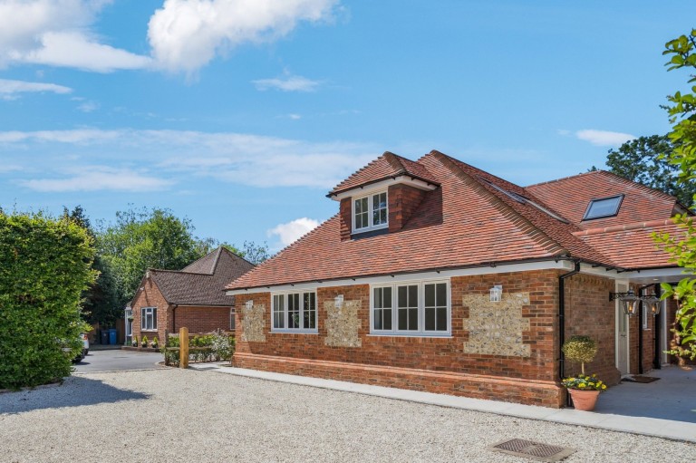 Burnham Close, Bourne End, SL8
