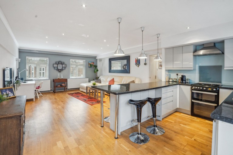 Burkes Road, Beaconsfield, HP9