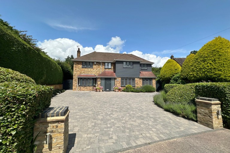 Howe Drive, Beaconsfield, HP9