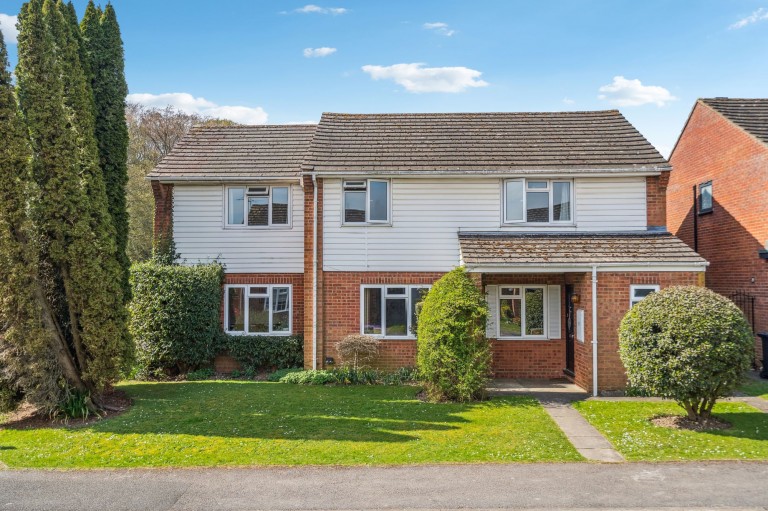 Godolphin Road, Seer Green, HP9