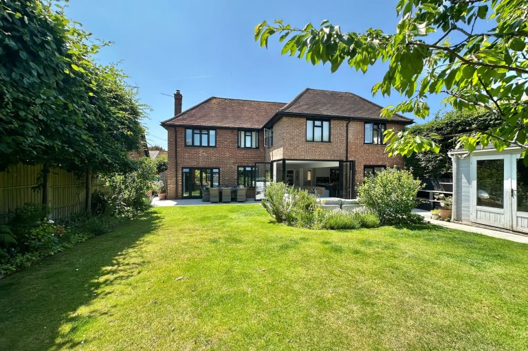 Howard Road, Seer Green, HP9