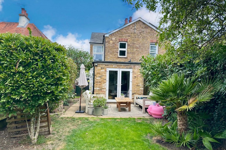 Orchard Road, Seer Green, HP9
