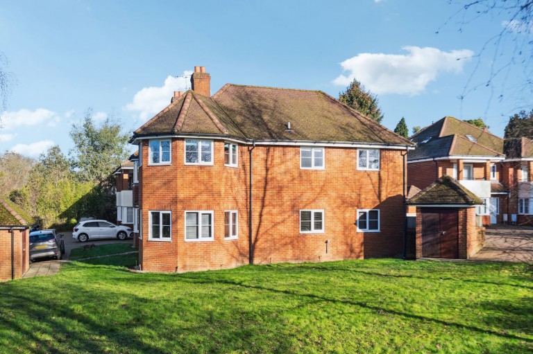 Ridge Way, Ridgeway Heights Ridge Way, HP13
